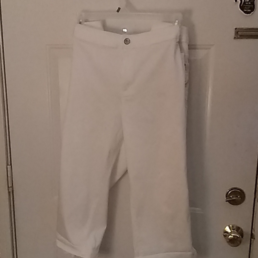 White Cropped Jeans